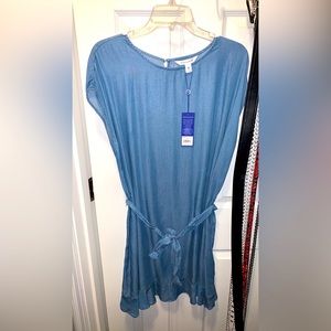 Tie waist denim dress!